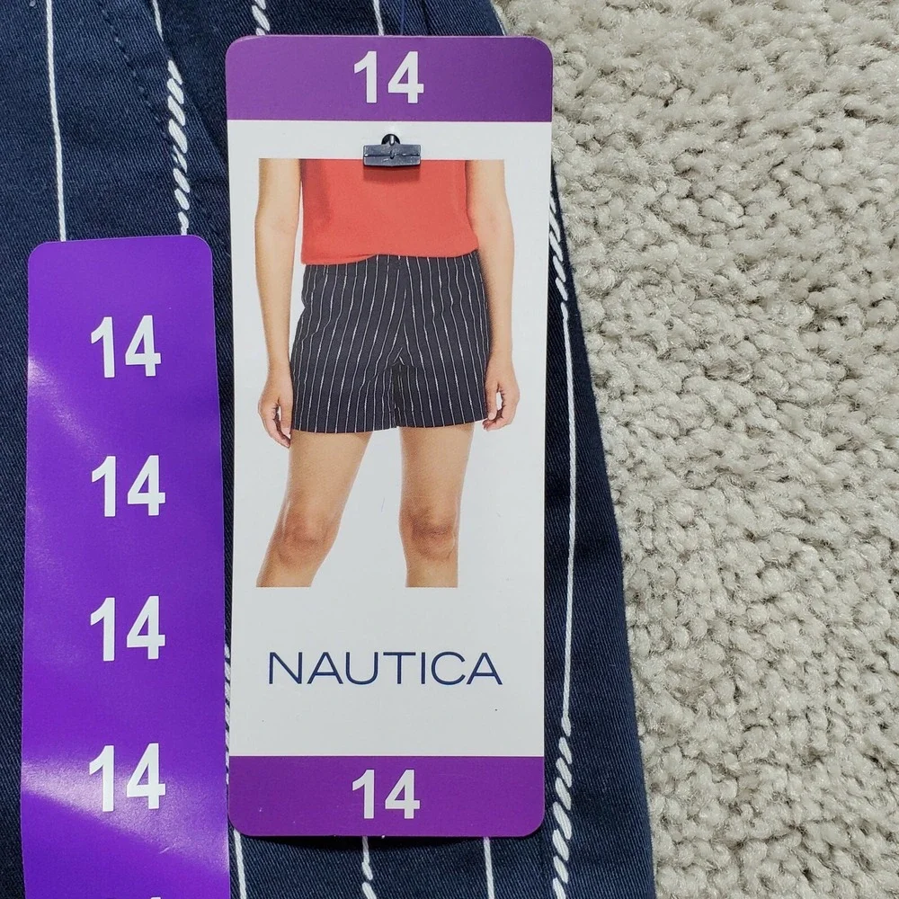 Nautica Shorts Women's 14 Navy Blue Mid Rise Twill Striped Lined Chino‎ Nautical